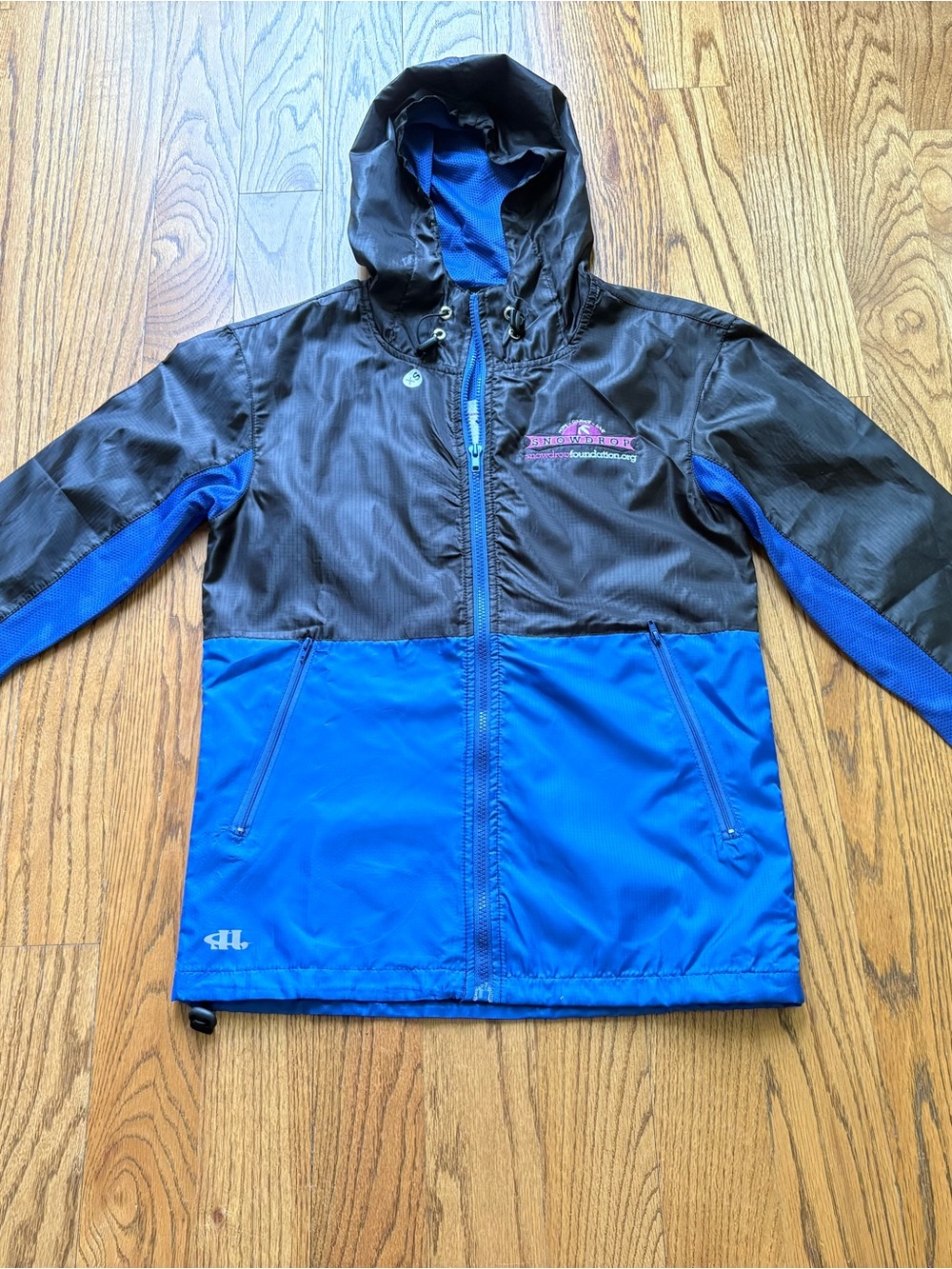 Rare find. Snowdrop woman Mountain Blue/ Black Hooded Jacket Sz XS